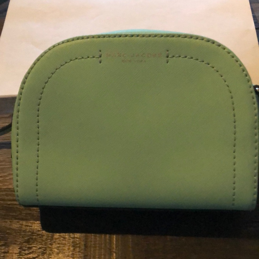 Marc Jacobs Cross Body Bag - Picture 5 of 8